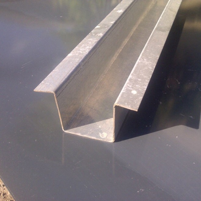 revers d'eau métallique, rigoles métalliques, caniveau pour chemins